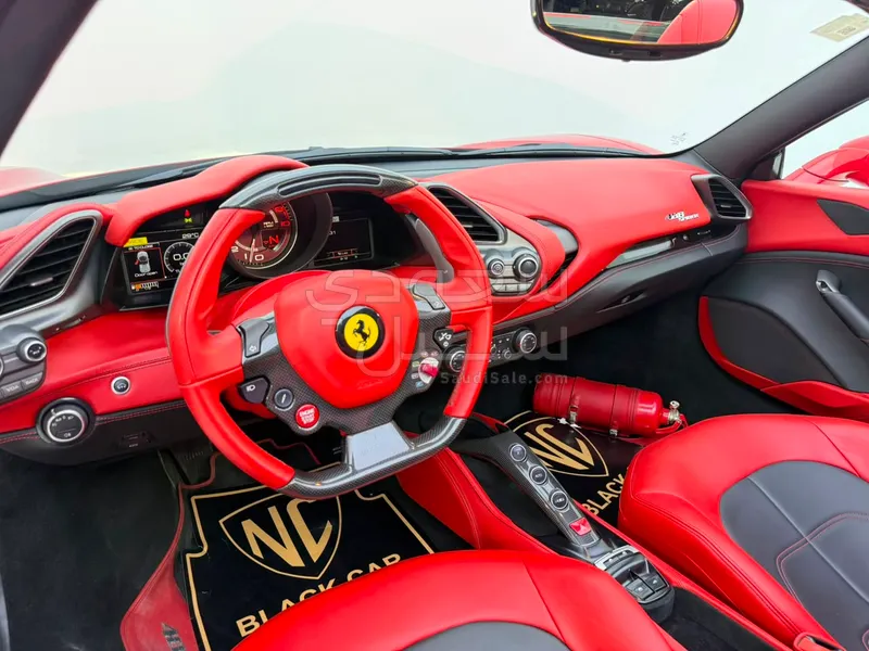 2017 فيراري 488