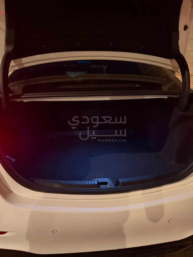 2023 مرسيدس - بنز سي 43 أي إم جي