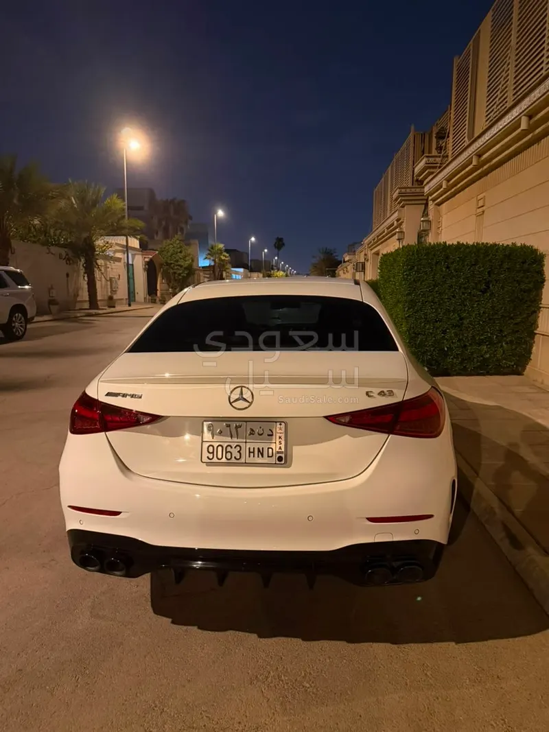 2023 مرسيدس - بنز سي 43 أي إم جي
