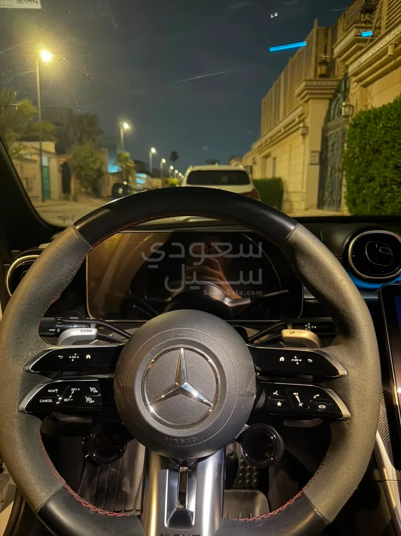 2023 مرسيدس - بنز سي 43 أي إم جي