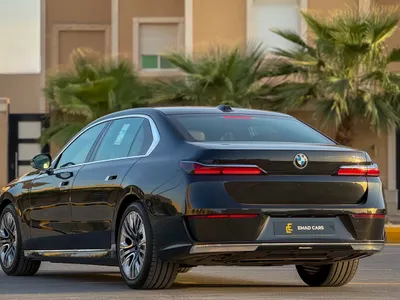 2024 بي ام دبليو الفئة السابعة 730 أي