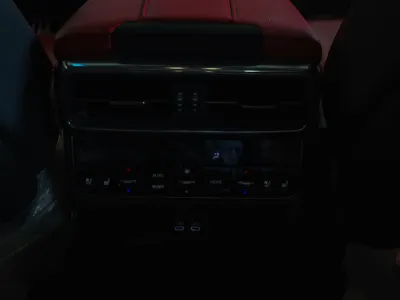 2024 لكزس إل إكس 600 إف