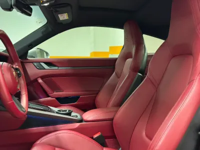 2025 بورش 911 كاريرا