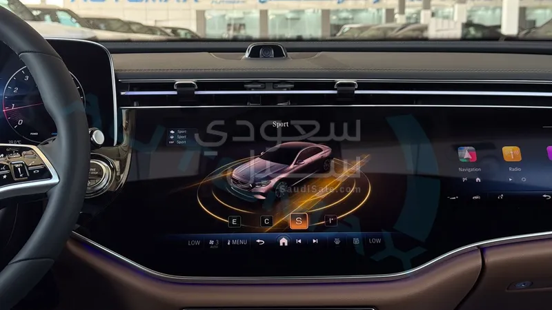 2025 مرسيدس - بنز إي 200