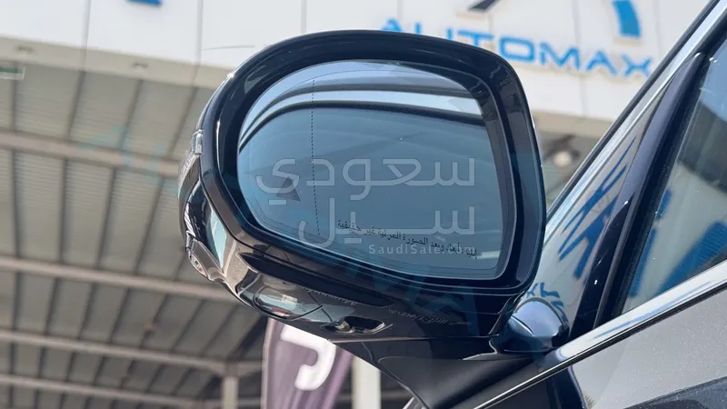 2025 مرسيدس - بنز إي 200