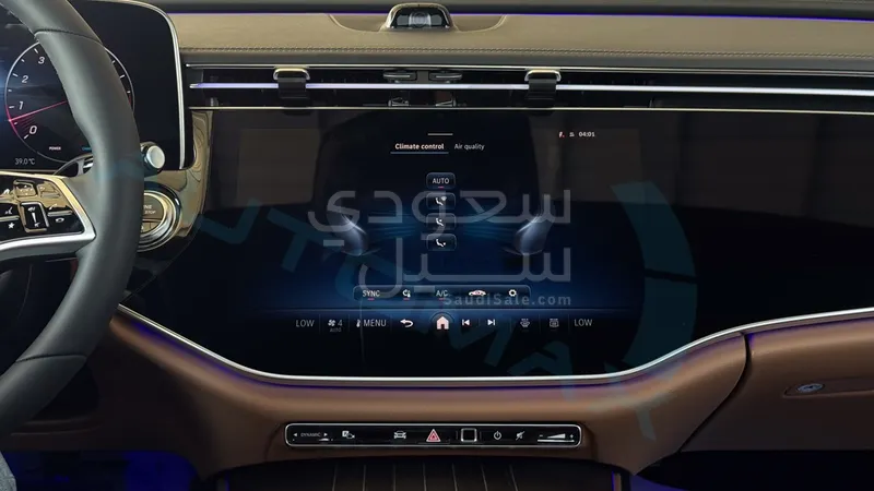 2025 مرسيدس - بنز إي 200