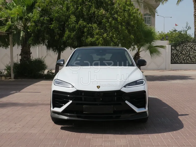 2025 لمبرجيني اوروس اس اي