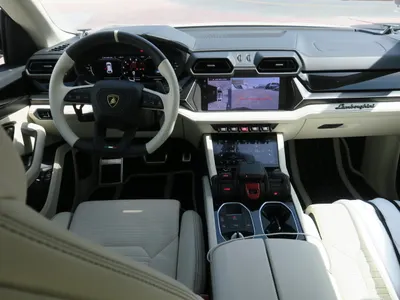 2025 لمبرجيني اوروس اس اي