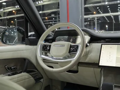 2026 لاند روفر رينج روفر اوتوبيوغرافي