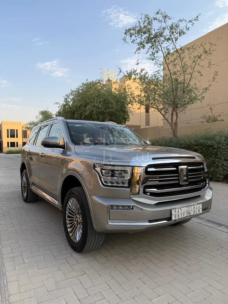 2025 تانك 500