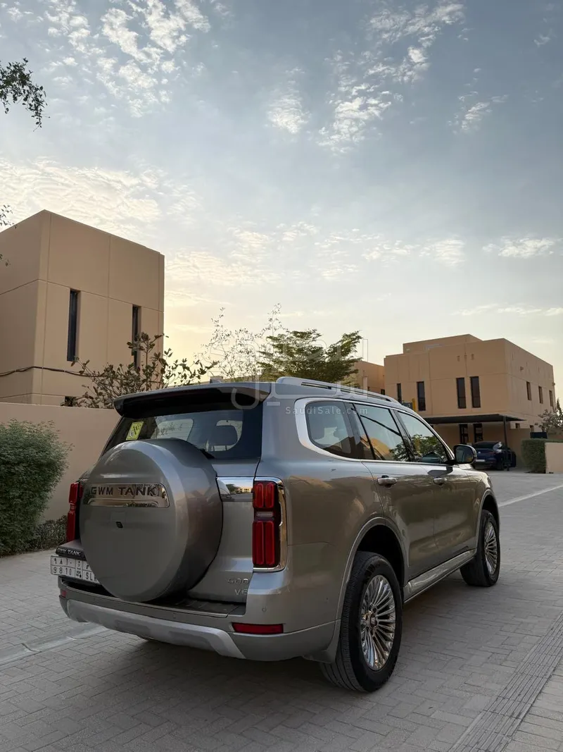 2025 تانك 500