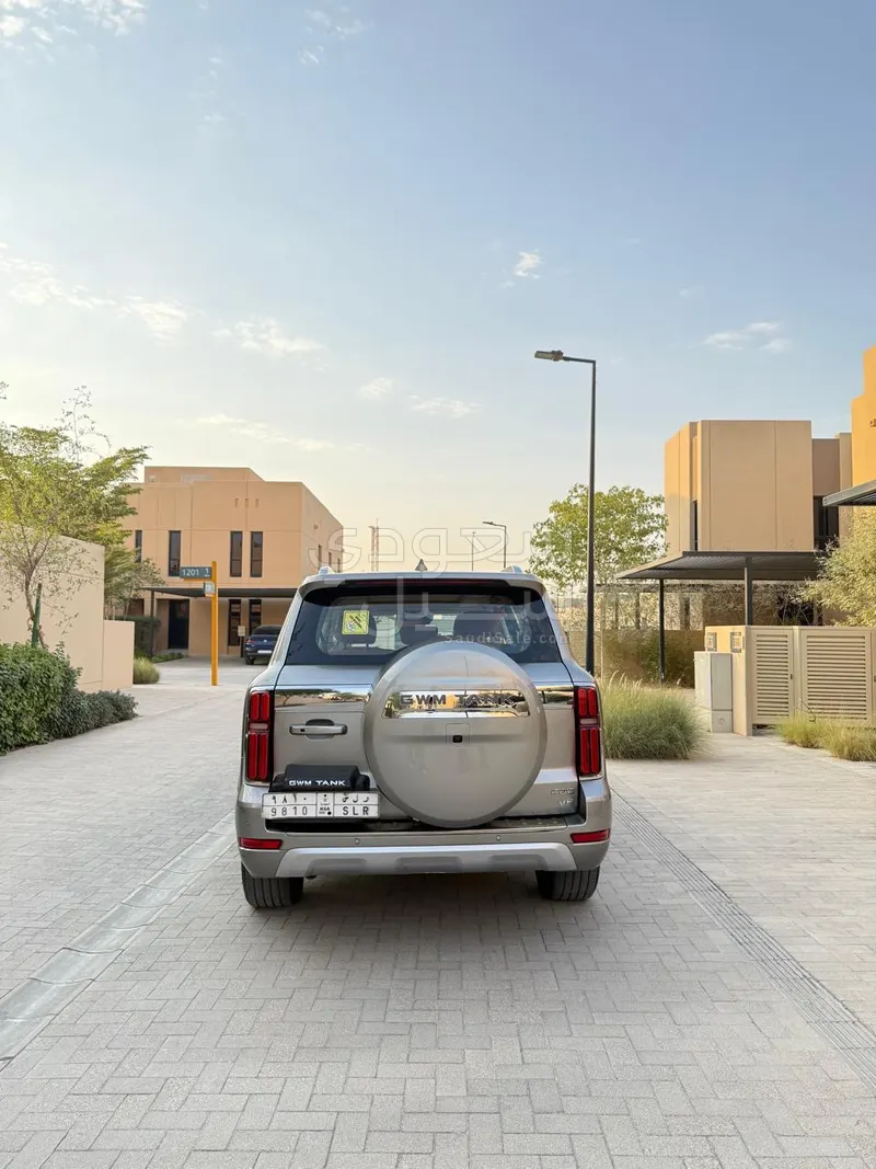 2025 تانك 500
