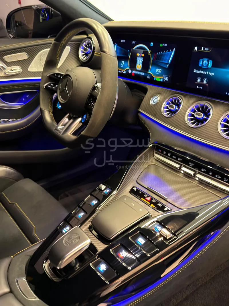 2023 مرسيدس - بنز جي تي 63 اس اي بيرفورمانس