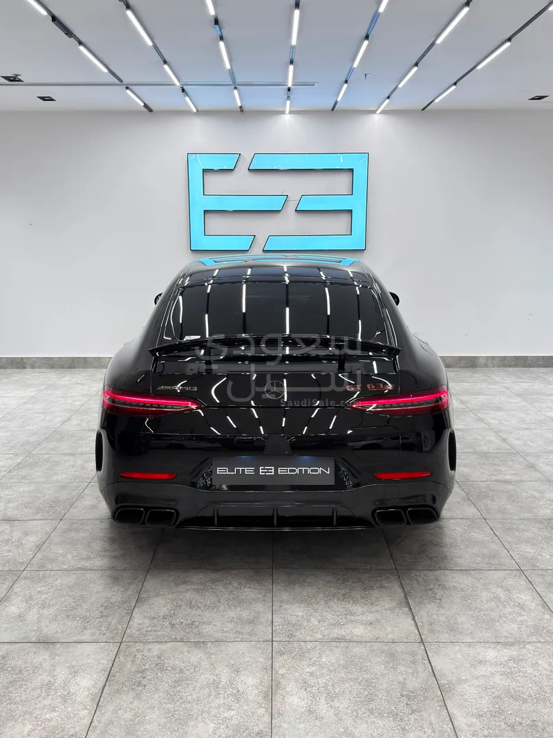 2023 مرسيدس - بنز جي تي 63 اس اي بيرفورمانس