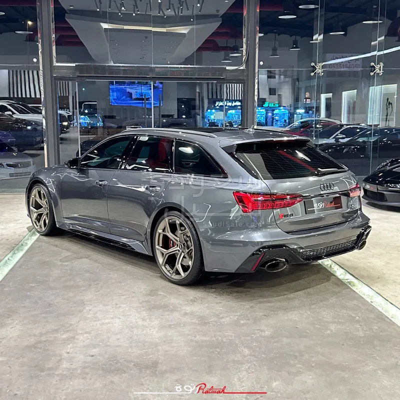 2025 اودي ار اس 6