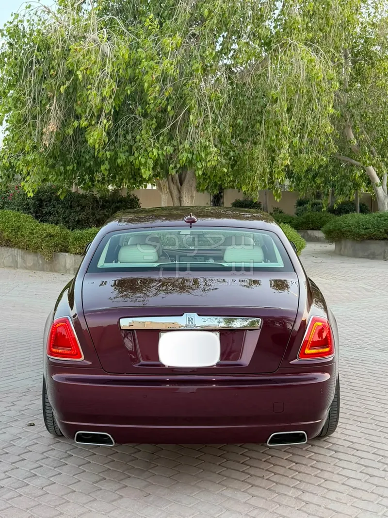 2015 رولز رويس قوست