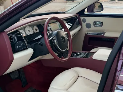 2015 رولز رويس قوست
