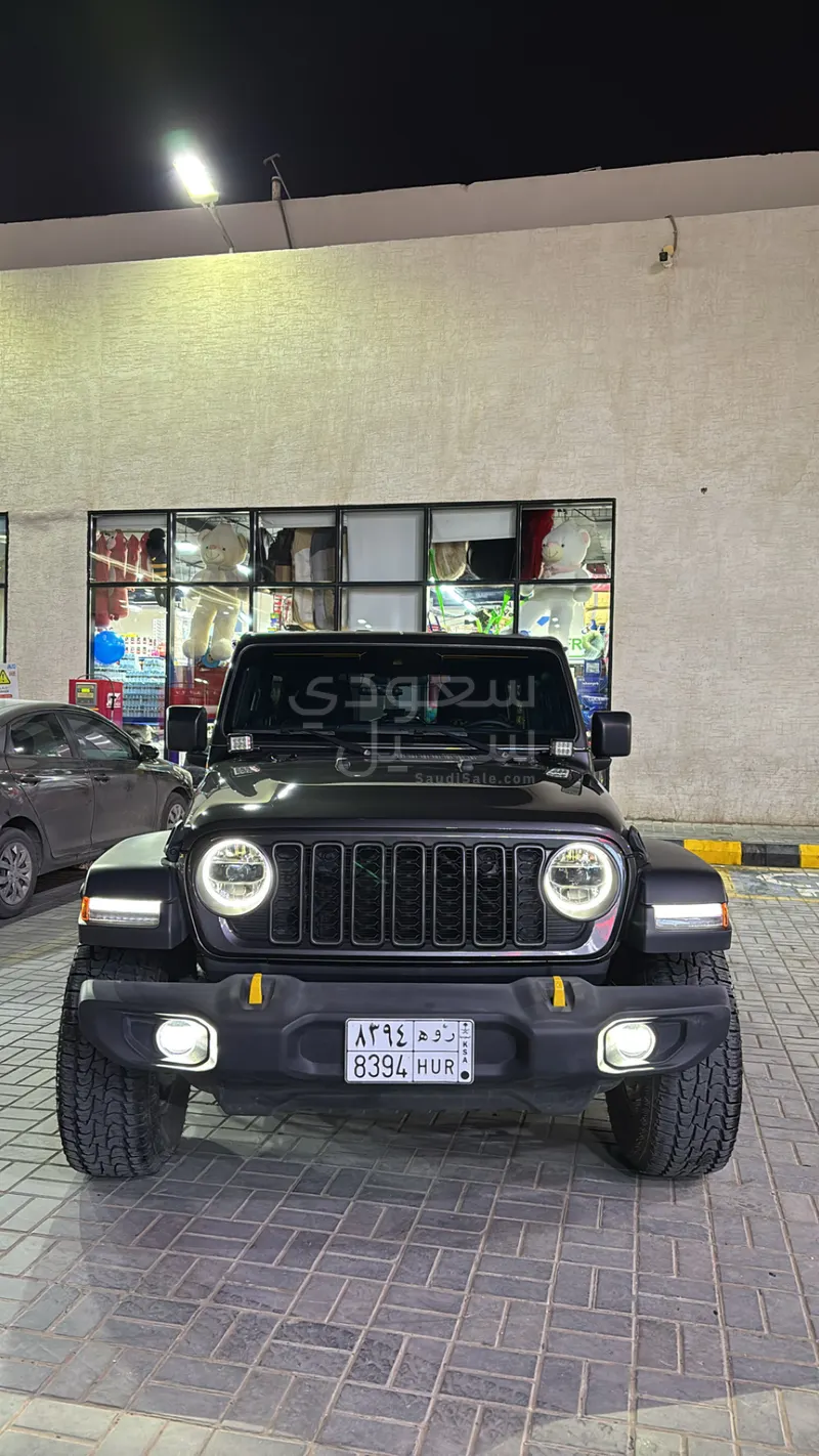 2024 جييب رانجلر سبورت