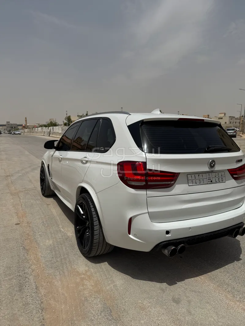 2015 بي ام دبليو الفئة اكس 5