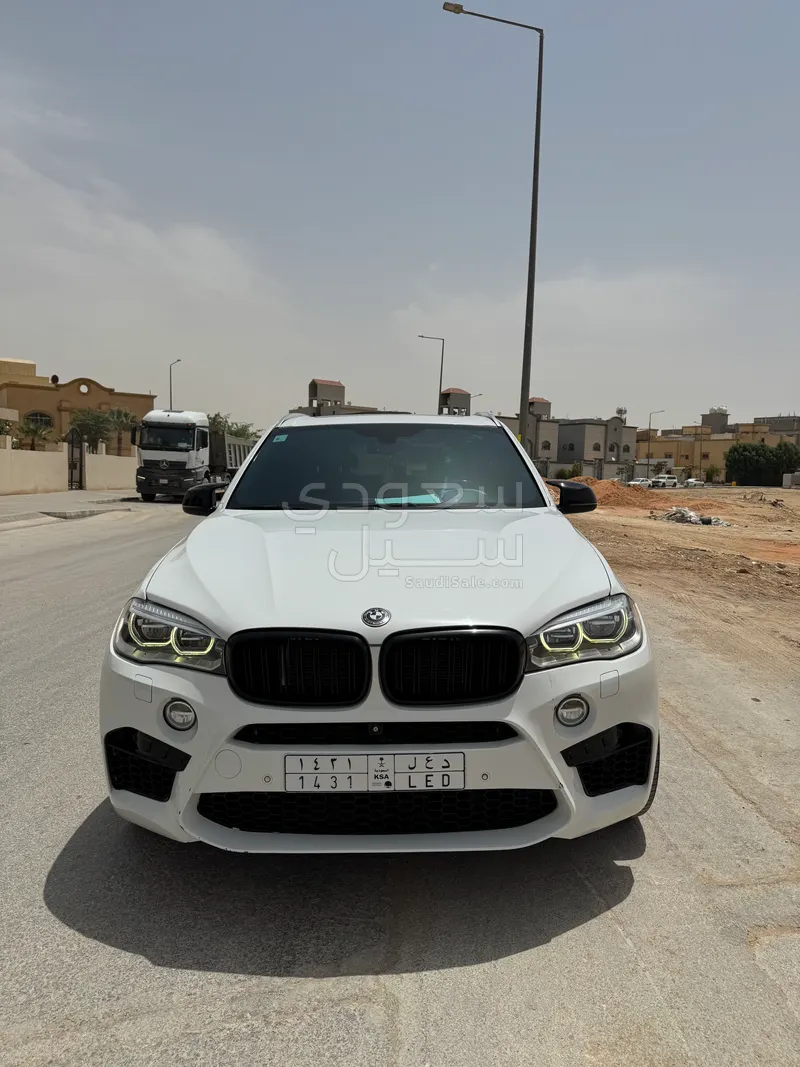 2015 بي ام دبليو الفئة اكس 5