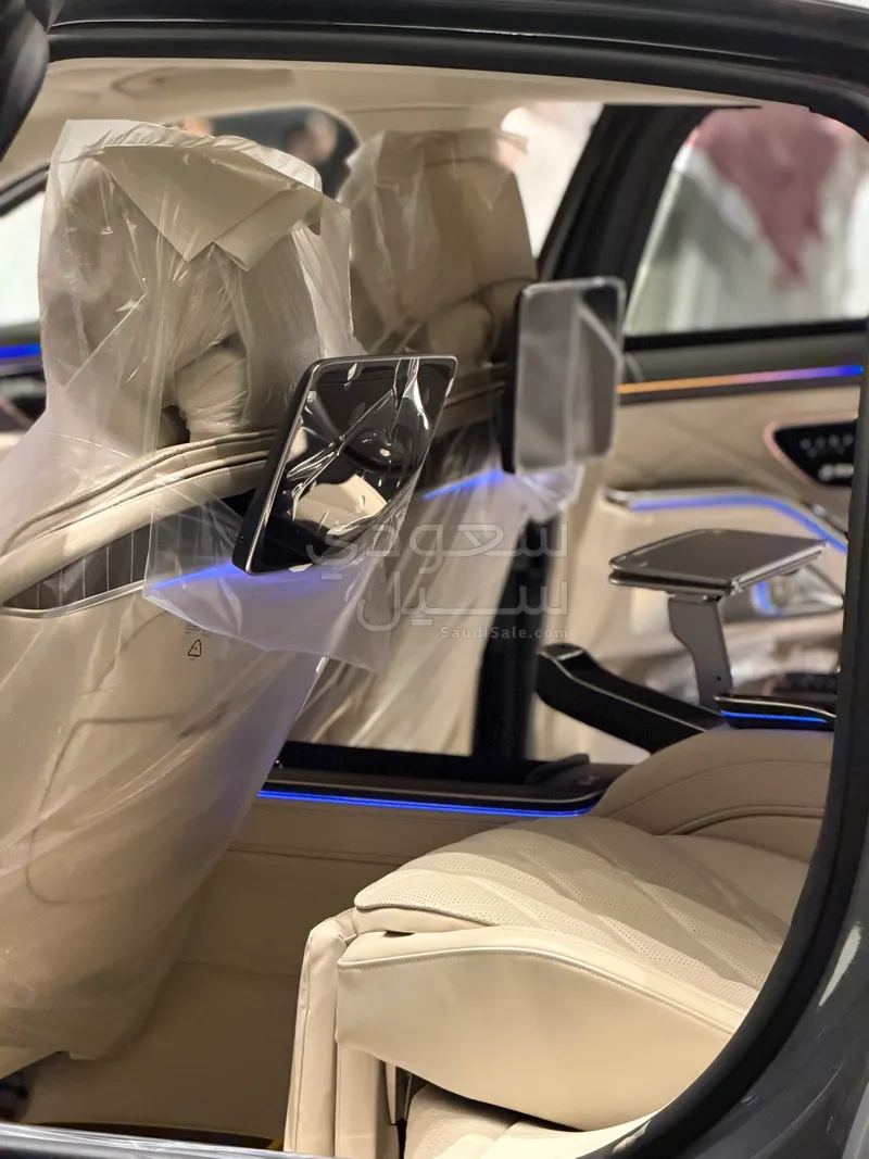 2027 مرسيدس - بنز إس 680 مايباخ
