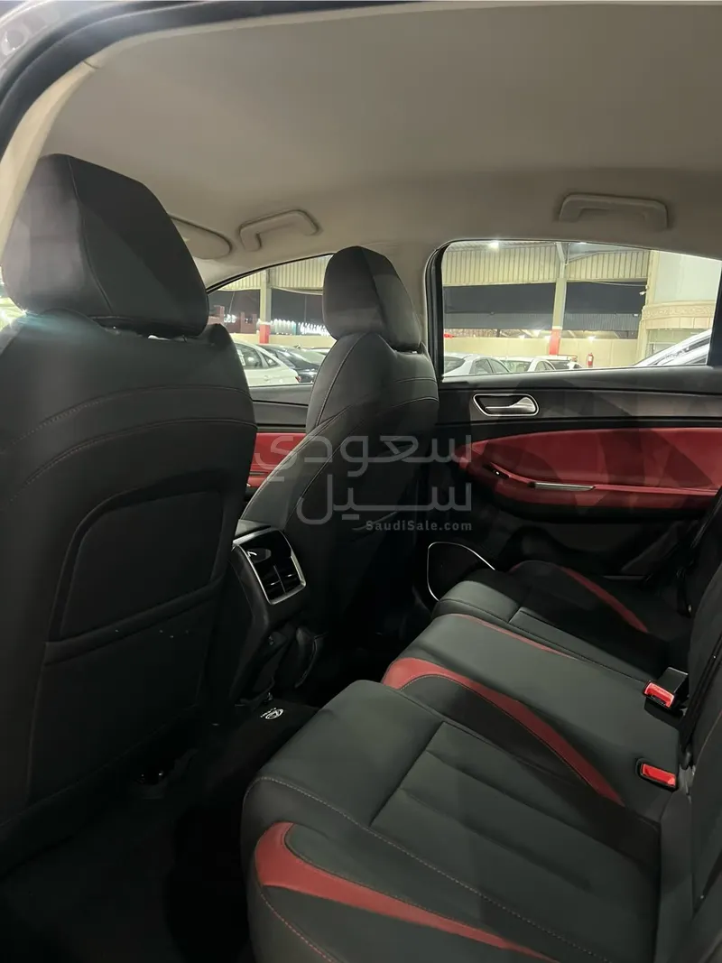2025 شيري اريزو 6