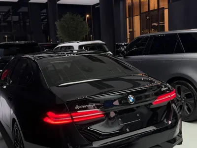 2026 بي ام دبليو الفئة الخامسة 520 أي إم كت