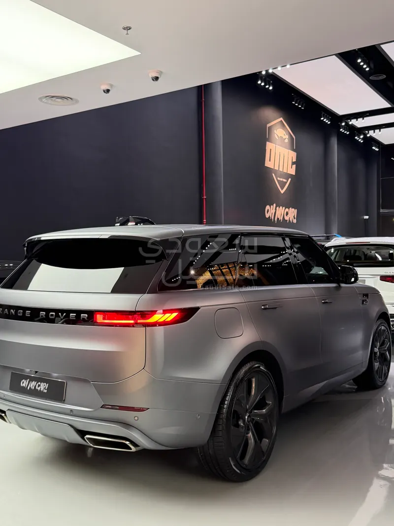 2024 لاند روفر رينج روفر سبورت اس اي دايناميك