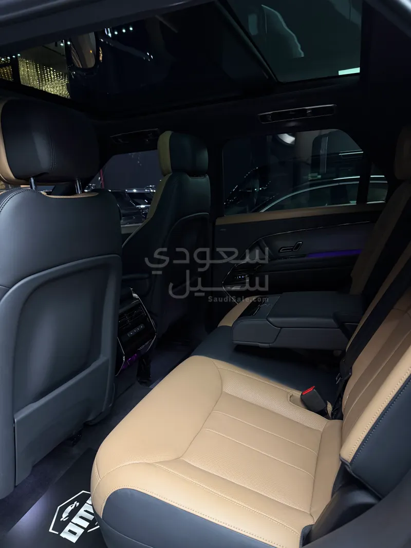 2024 لاند روفر رينج روفر سبورت اس اي دايناميك