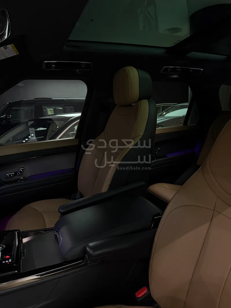 2024 لاند روفر رينج روفر سبورت اس اي دايناميك