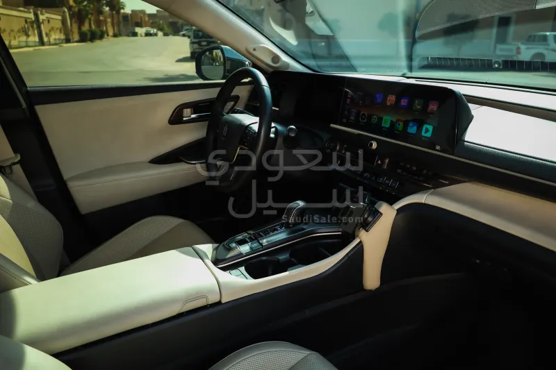 2023 تويوتا كراون بريميوم
