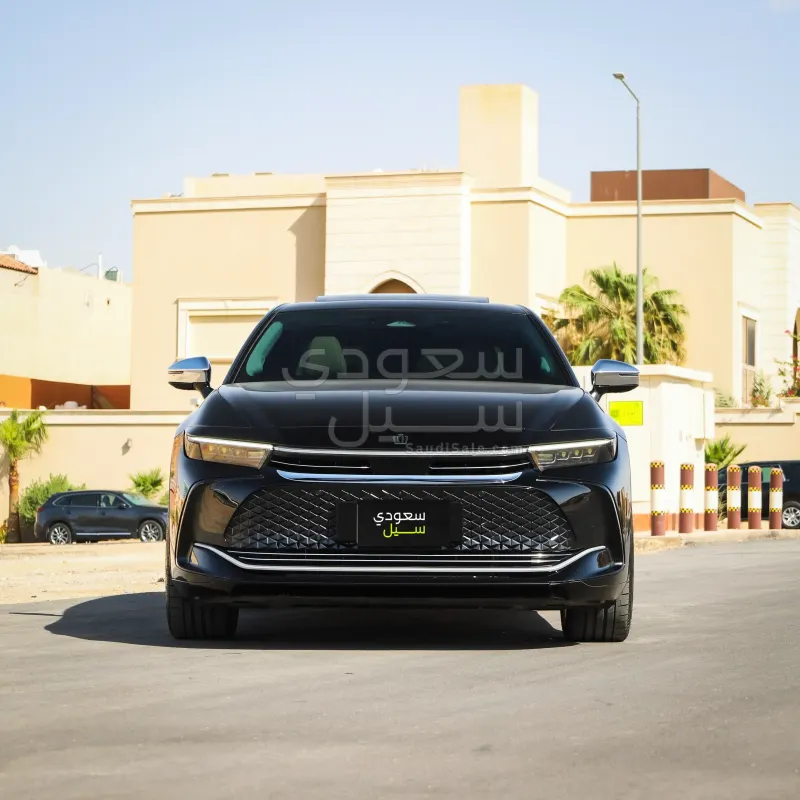 2023 تويوتا كراون بريميوم