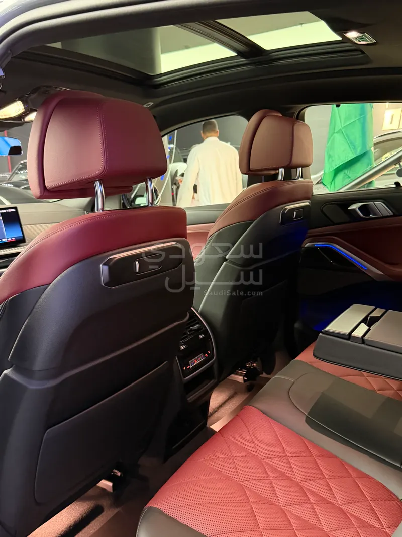 2025 بي ام دبليو الفئة اكس 6 إم كت