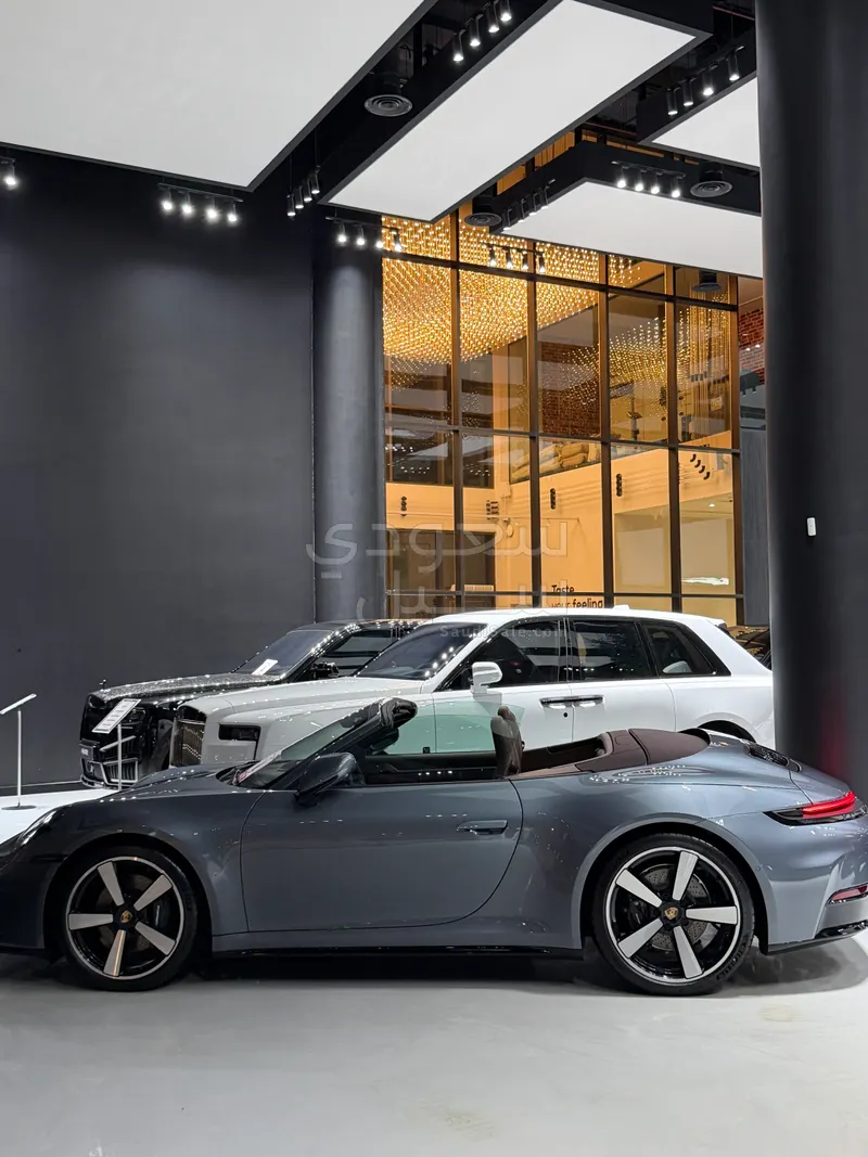 2026 بورش 911 كاريرا كابريوليه