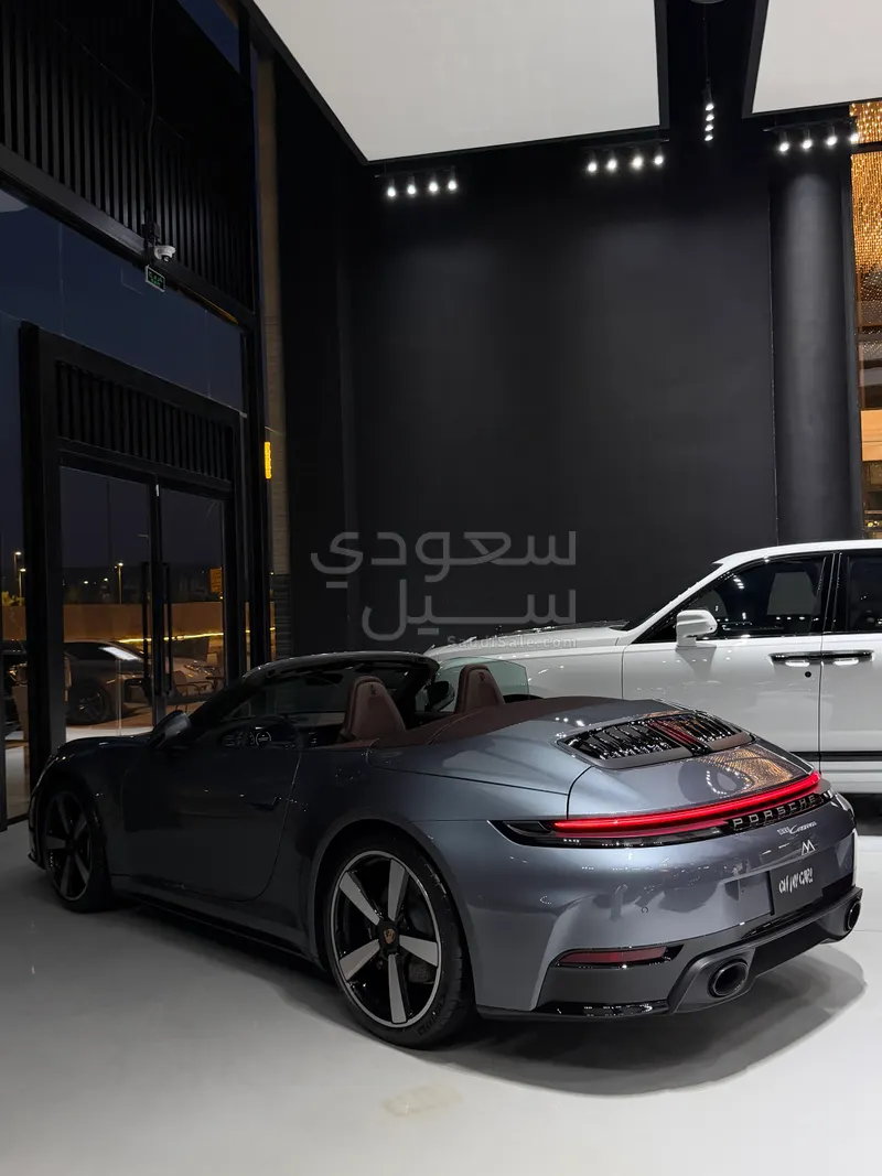 2026 بورش 911 كاريرا كابريوليه