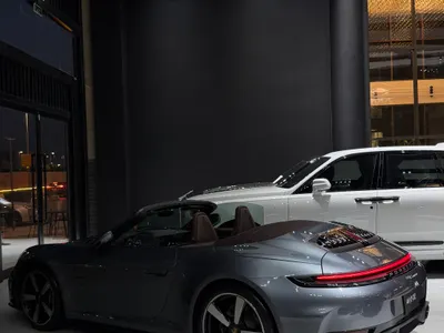2026 بورش 911 كاريرا كابريوليه