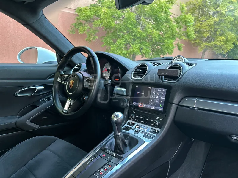 2018 بورش 718 كايمان جي تي اس