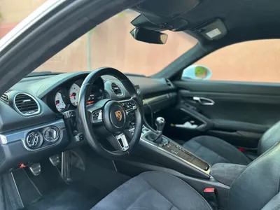 2018 بورش 718 كايمان جي تي اس