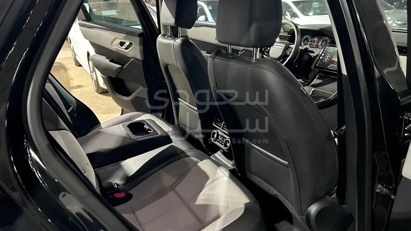 2025 لاند روفر رينج روفر فيلار اس اي
