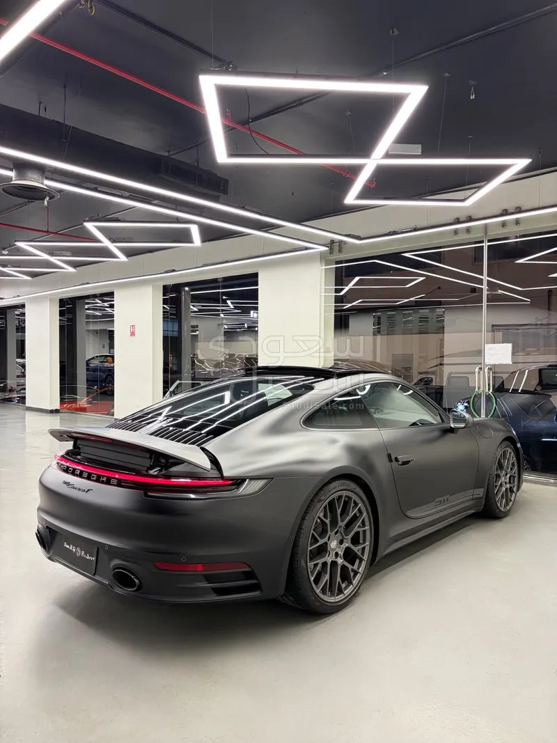 2024 بورش 911 كاريرا تي