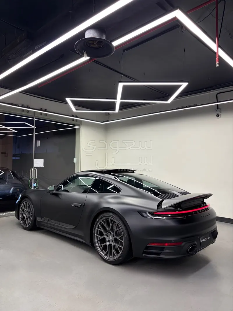 2024 بورش 911 كاريرا تي