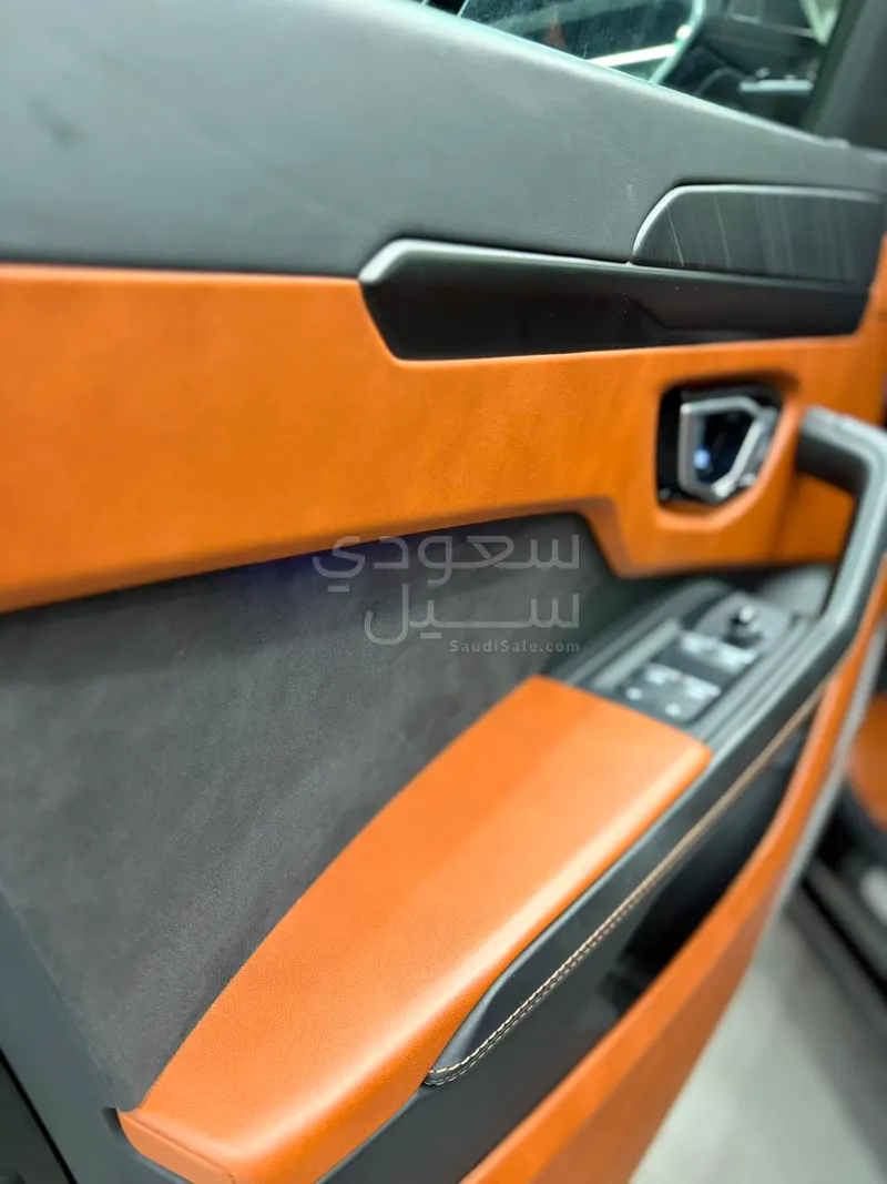 2022 لمبرجيني اوروس