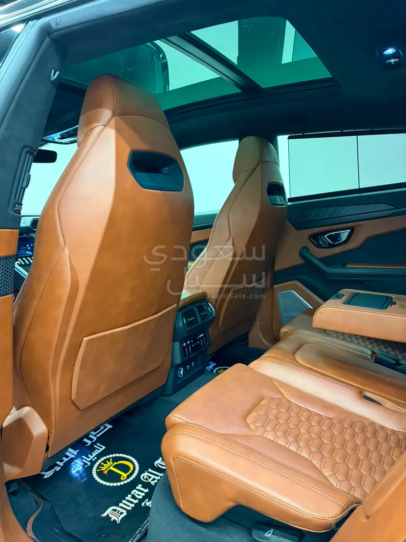2022 لمبرجيني اوروس