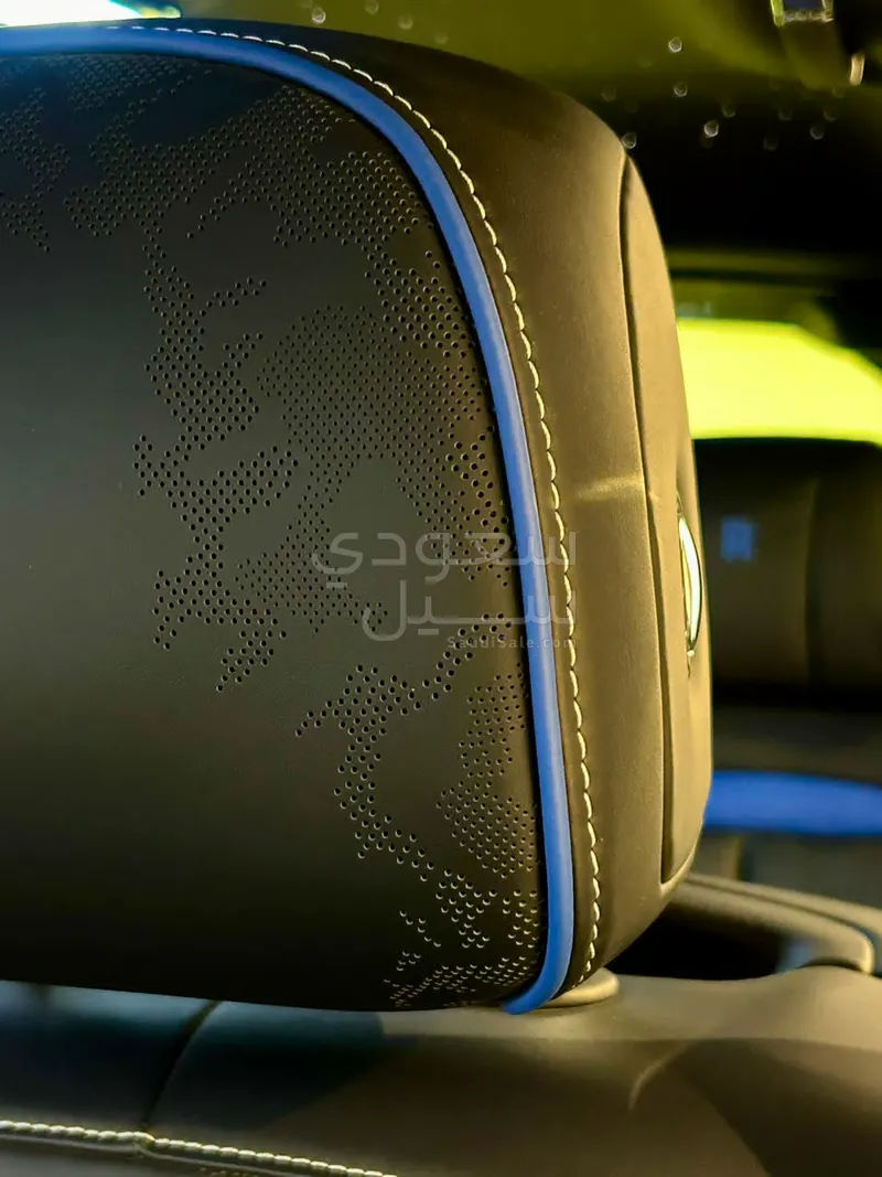 2024 رولز رويس كولينان بلاك بادج