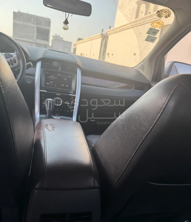 2013 فورد ادج ليميتد