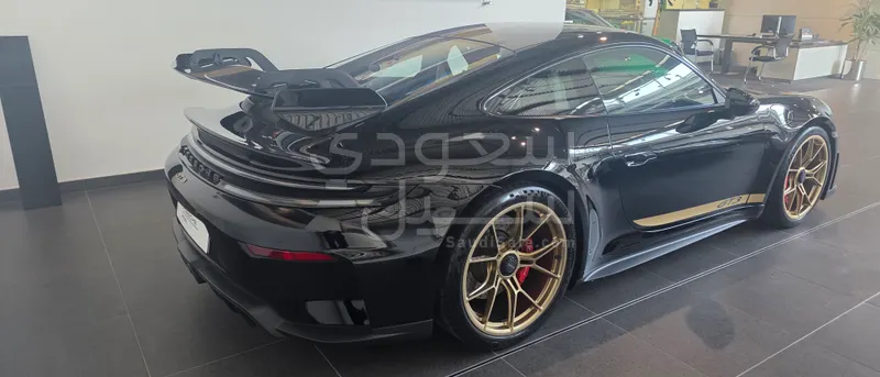 2025 بورش 911 كاريرا جي تي 3