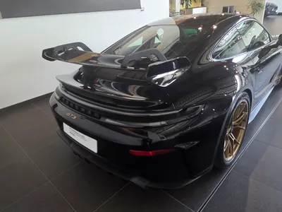 2025 بورش 911 كاريرا جي تي 3