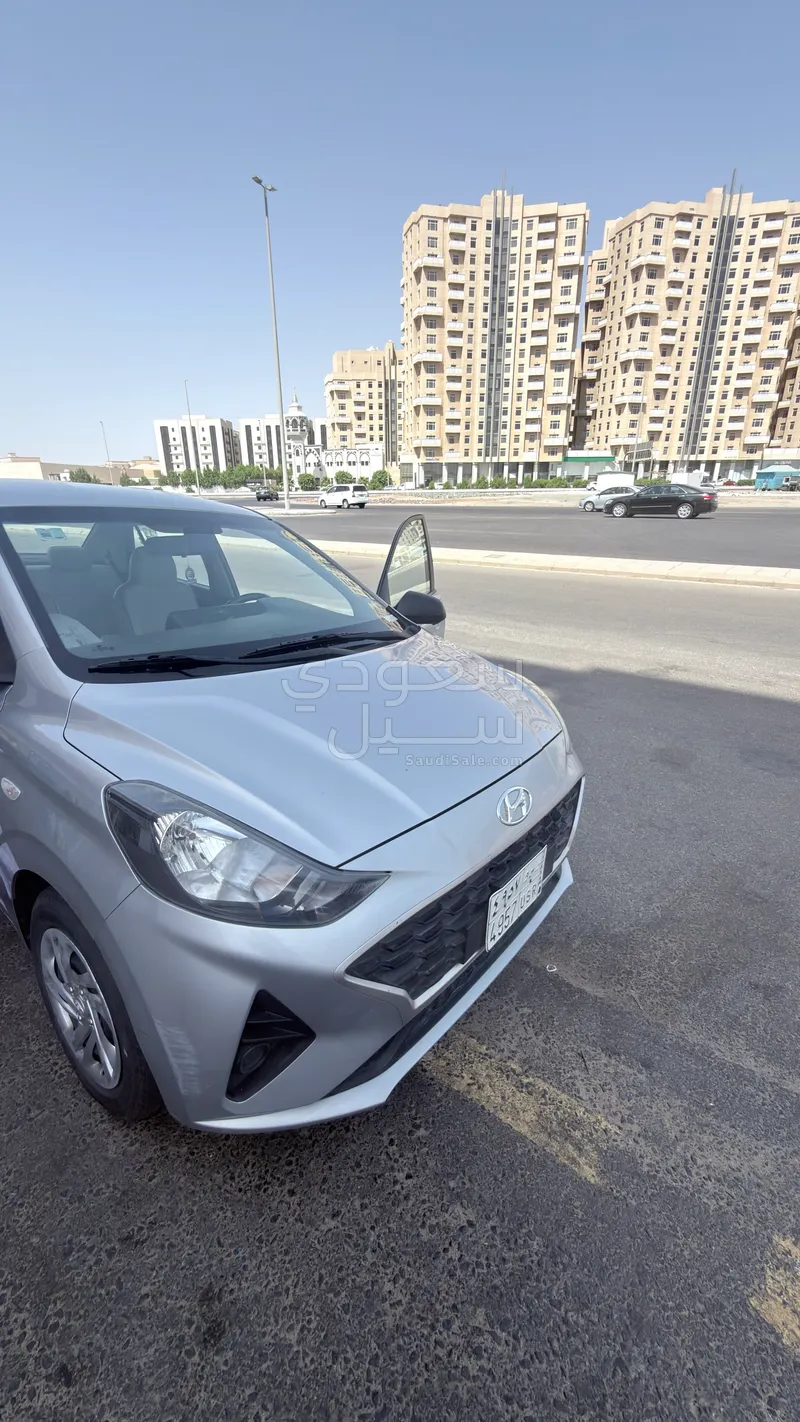 2023 هيونداي اي 10