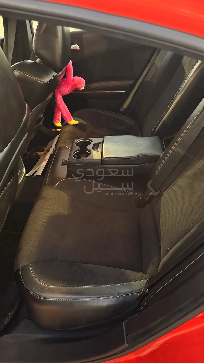 2018 دودج تشارجر اس ار تي