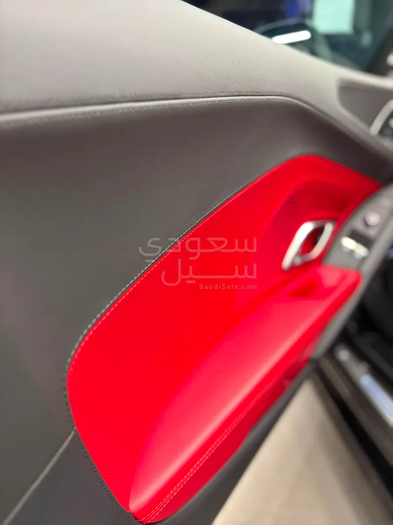 2018 اودي ار 8 في 10 بلس